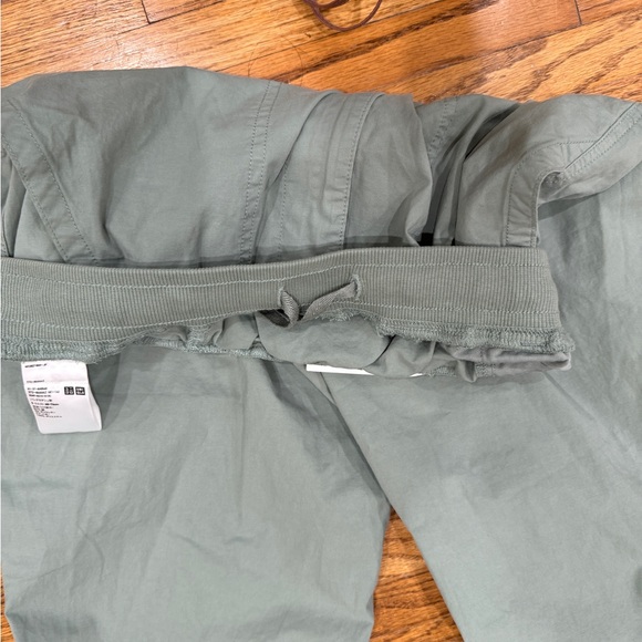 UNIQLO Pants - Picture 4 of 4